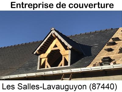 Charpentier, charpente bois Les Salles-Lavauguyon-87440